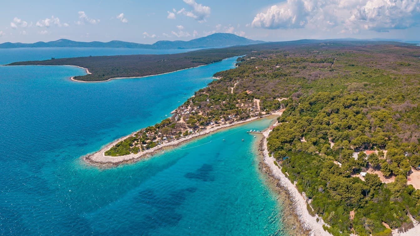 Baldarin Beach remote