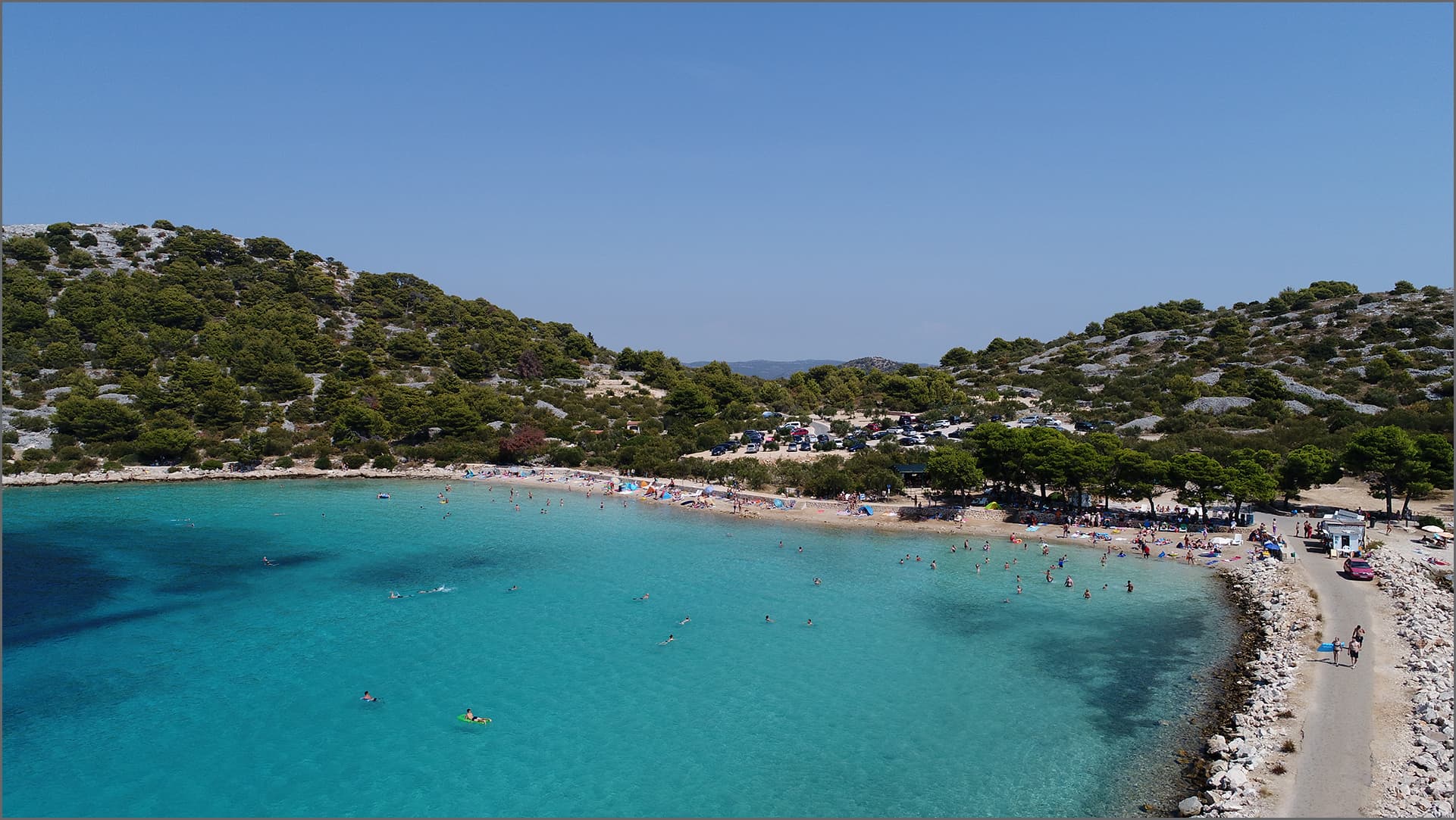 Podvrške Beach natural setting