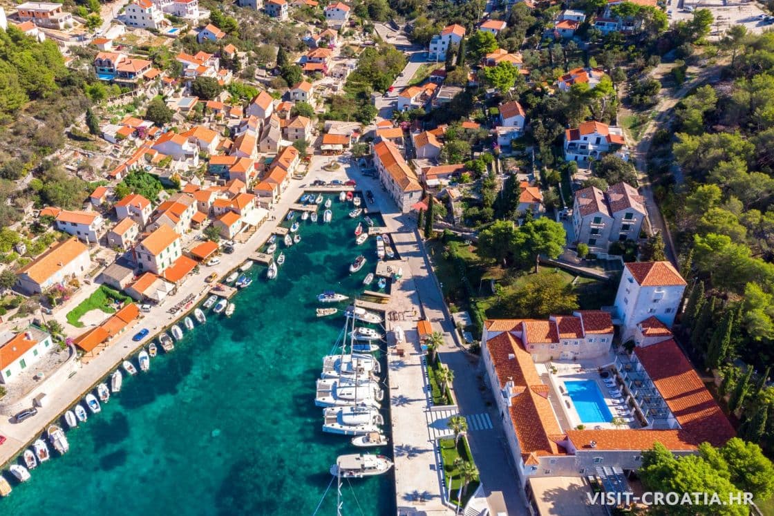Šolta Island peaceful landscape