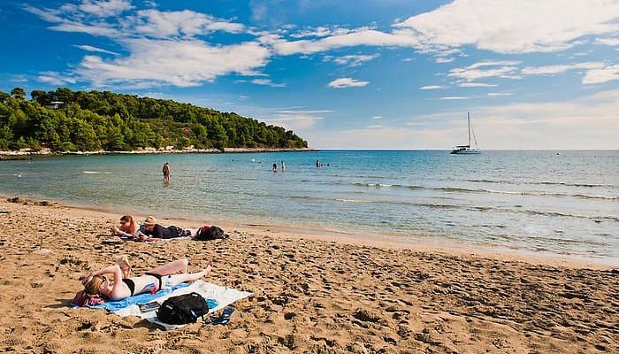 Vela Pržina sandy beach in Lumbarda