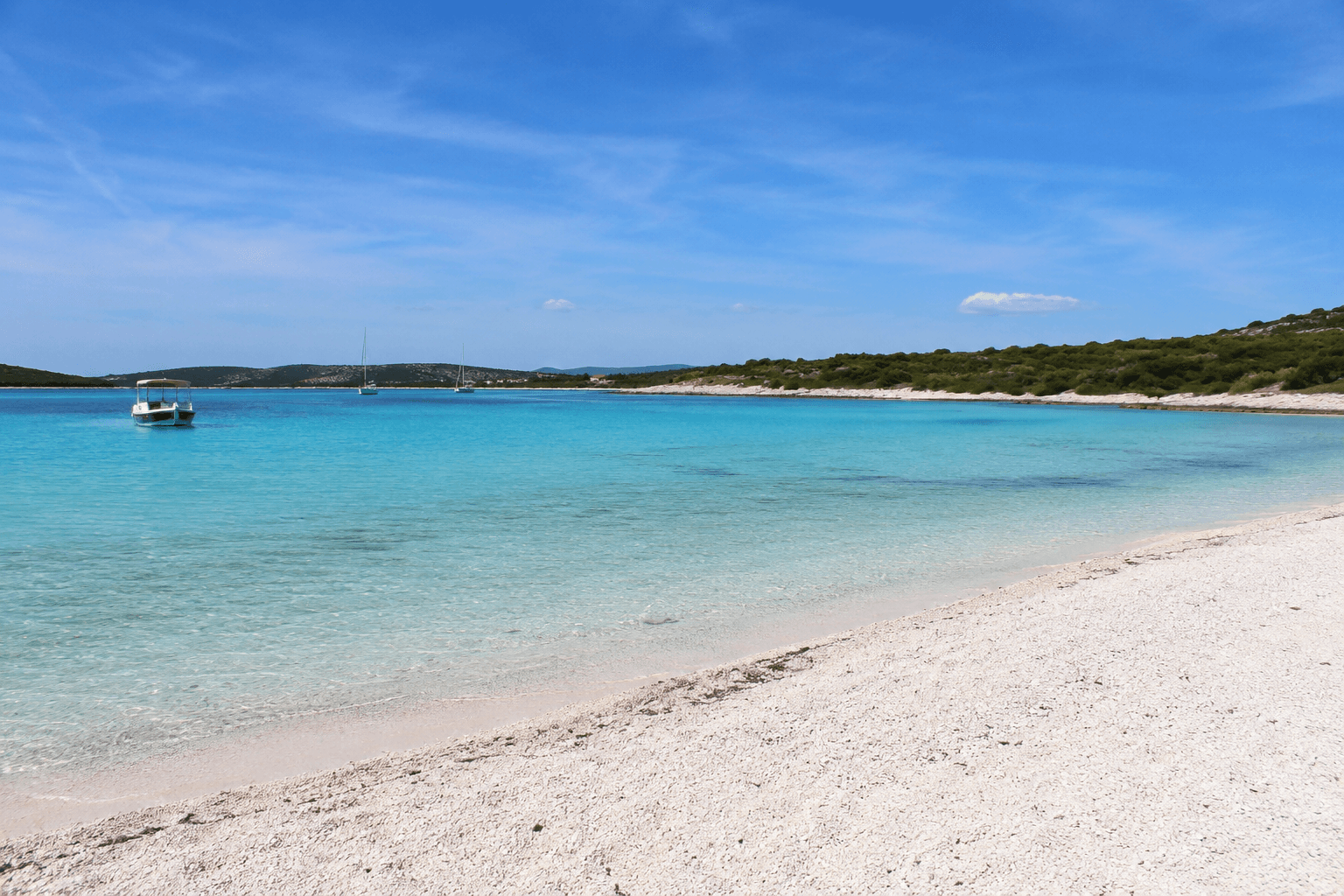 Sakarun Beach on Dugi Otok — shallow turquoise lagoon with pale sand near Zadar